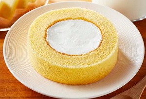 「ローソンPontaプラスカード」ロールケーキ